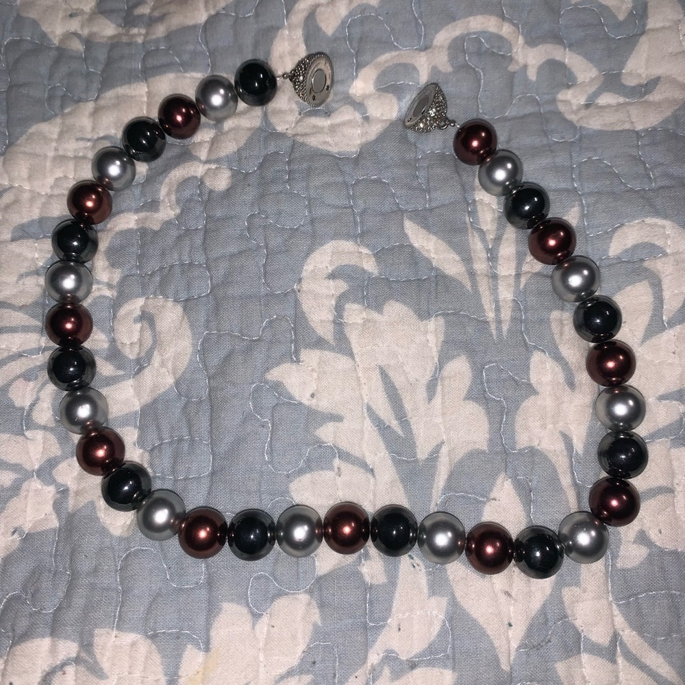 Elegant Pearl Bead Necklace in Black, Silver & Burgundy